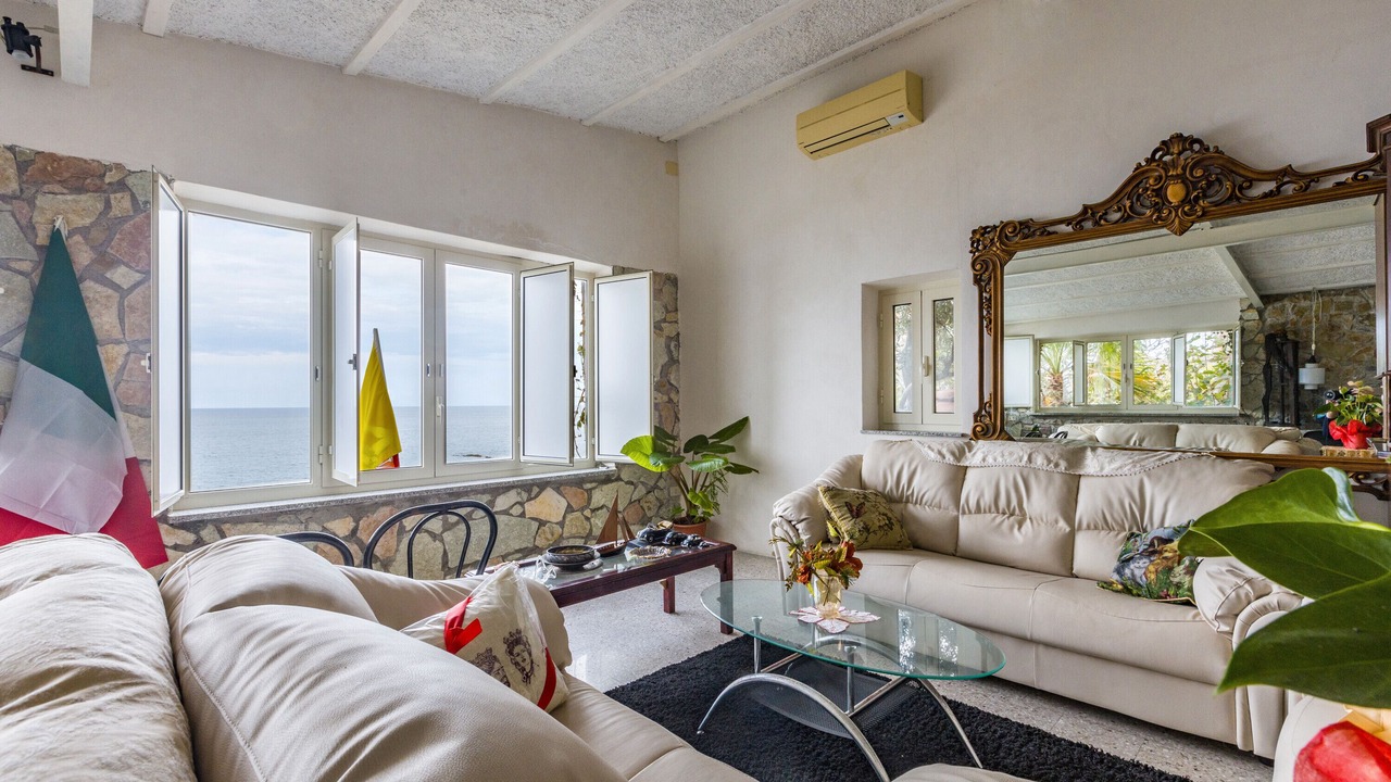 Photo of Livingroom in Caronia