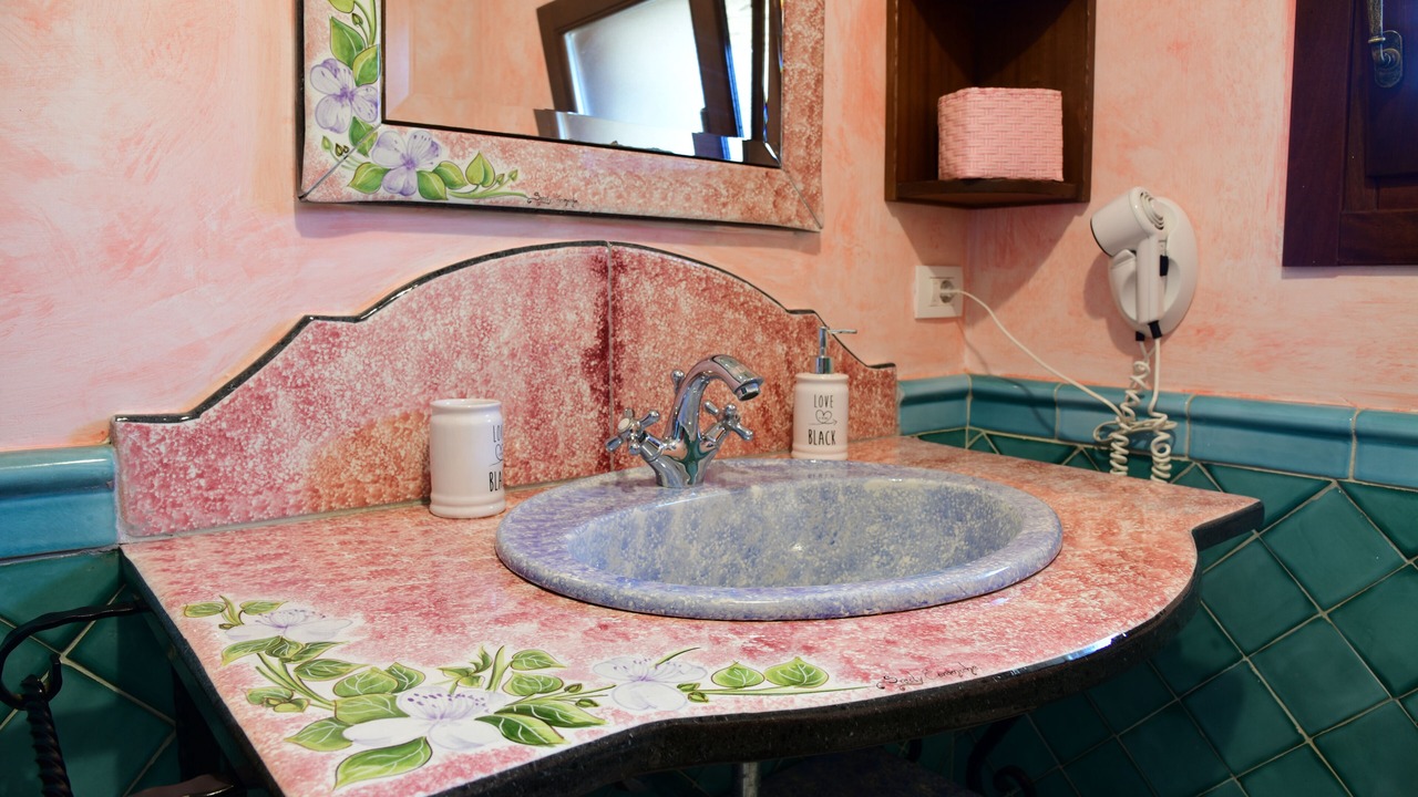 Photo of Bathroom in Pantelleria