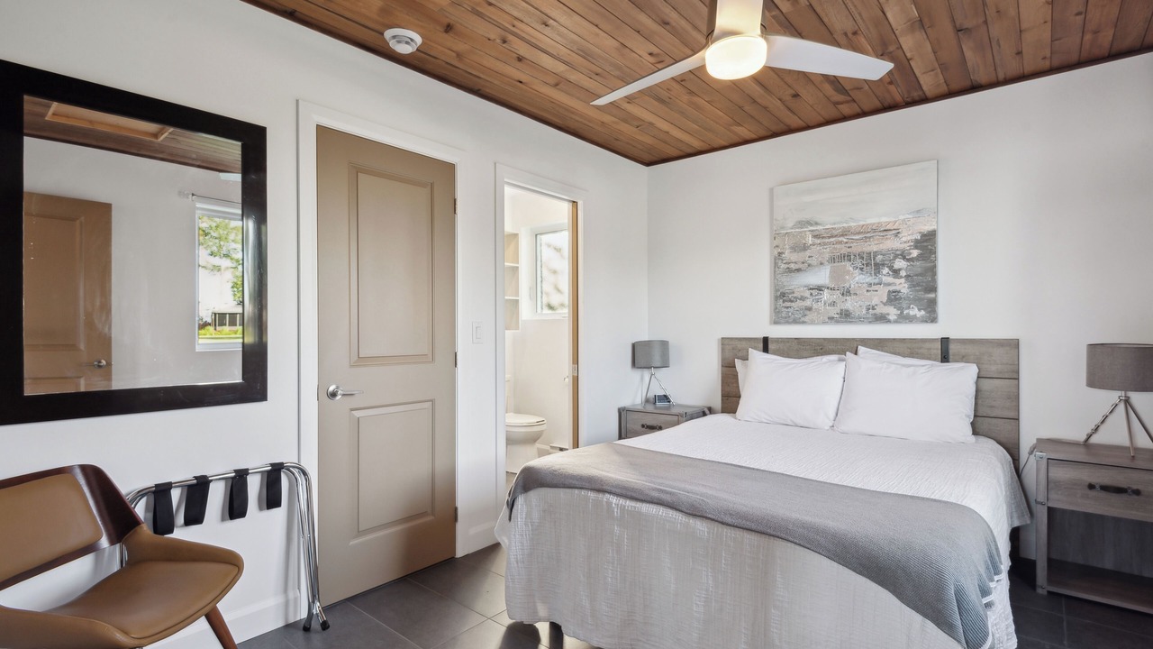 Photo of Bedroom in Larouche