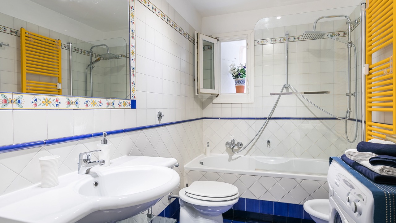 Photo of Bathroom in Testaccio