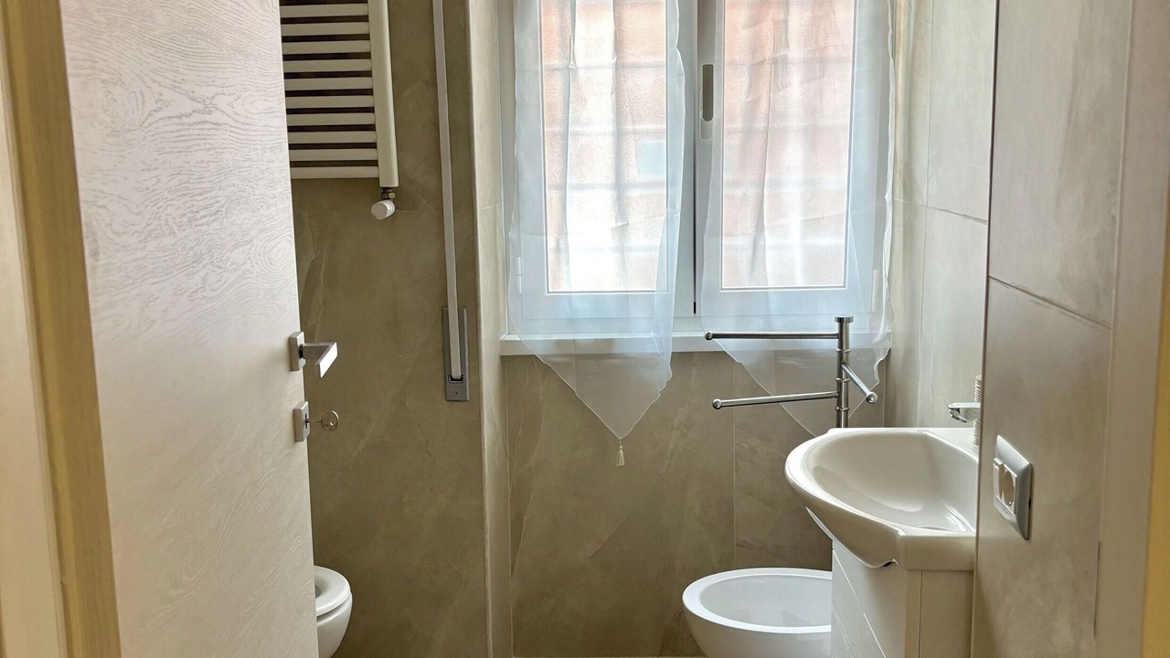 Photo of Bathroom in Quartiere XI Portuense