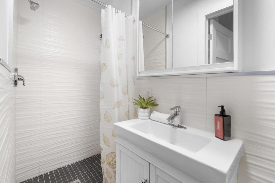 Photo of Bathroom in Plateau Mont Royal