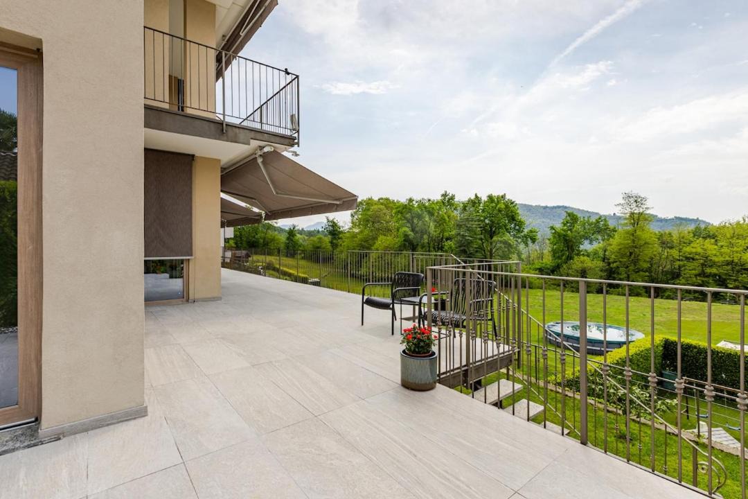 Photo of Patio Balcony in Comero