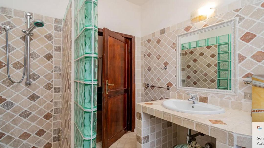 Photo of Bathroom in Palermo