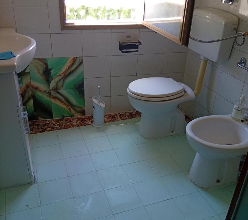 Photo of Bathroom in Gela