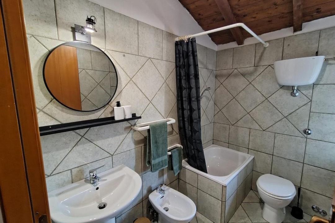 Photo of Bathroom in Alatri