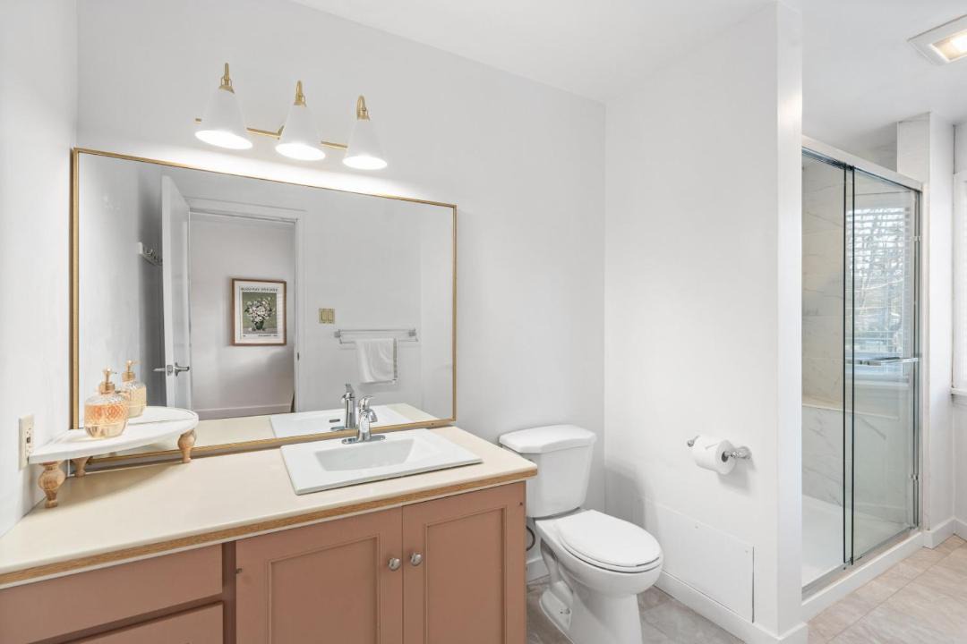 Photo of Bathroom in Oakridge