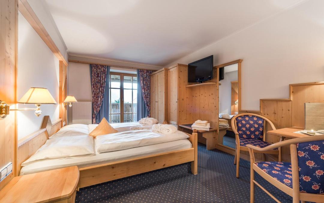 Photo of Bedroom in Luson