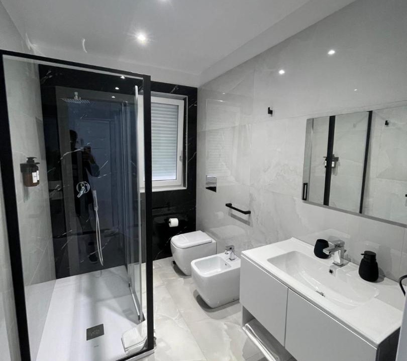 Photo of Bathroom in Gela