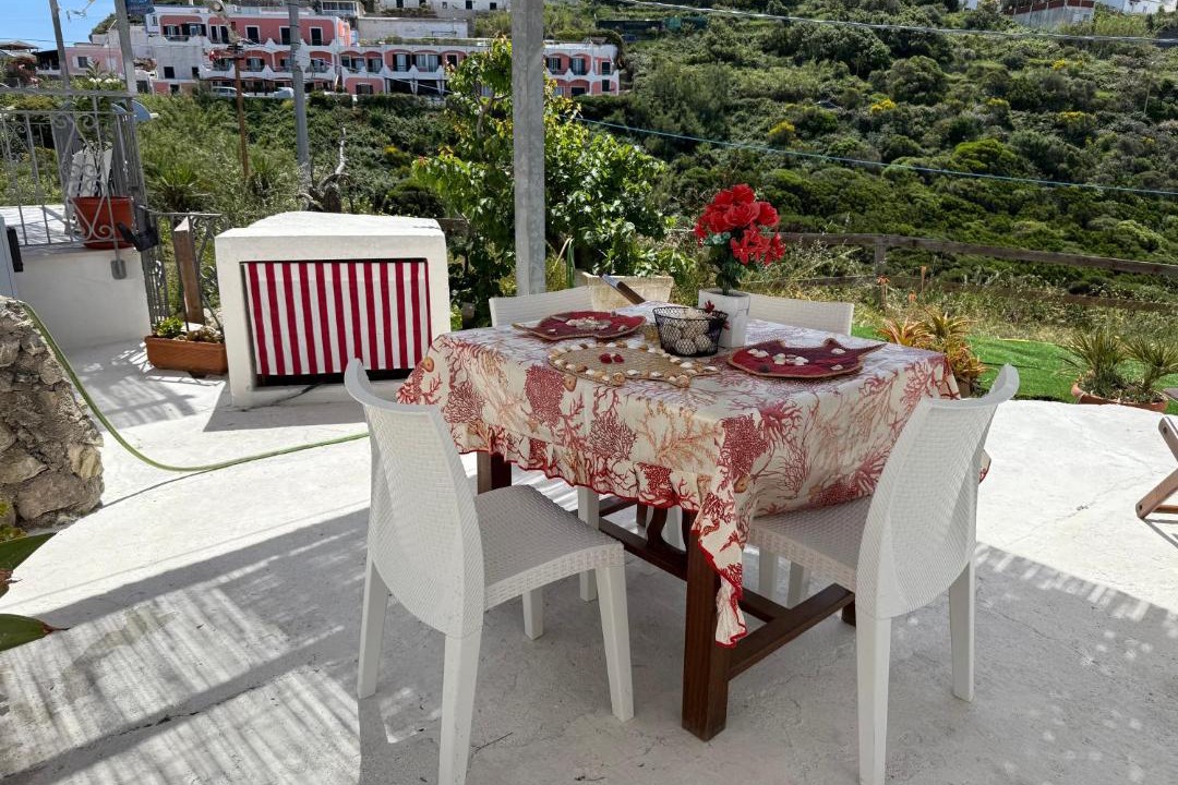 Photo of Patio Balcony in Le Forna