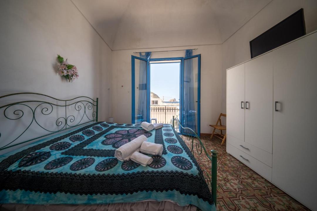 Photo of Bedroom in Marettimo