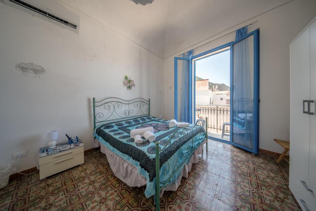 Photo of Bedroom in Marettimo