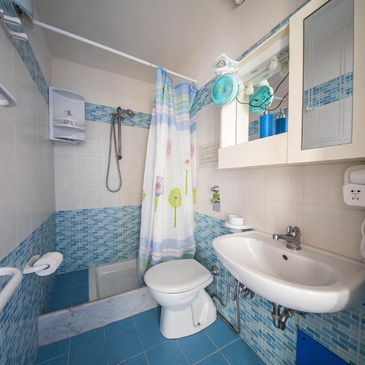 Photo of Bathroom in Marettimo