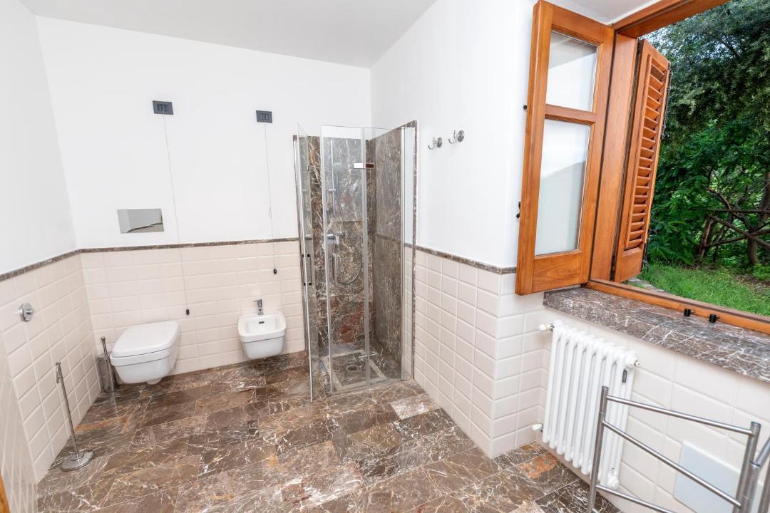 Photo of Bathroom in Capri Leone