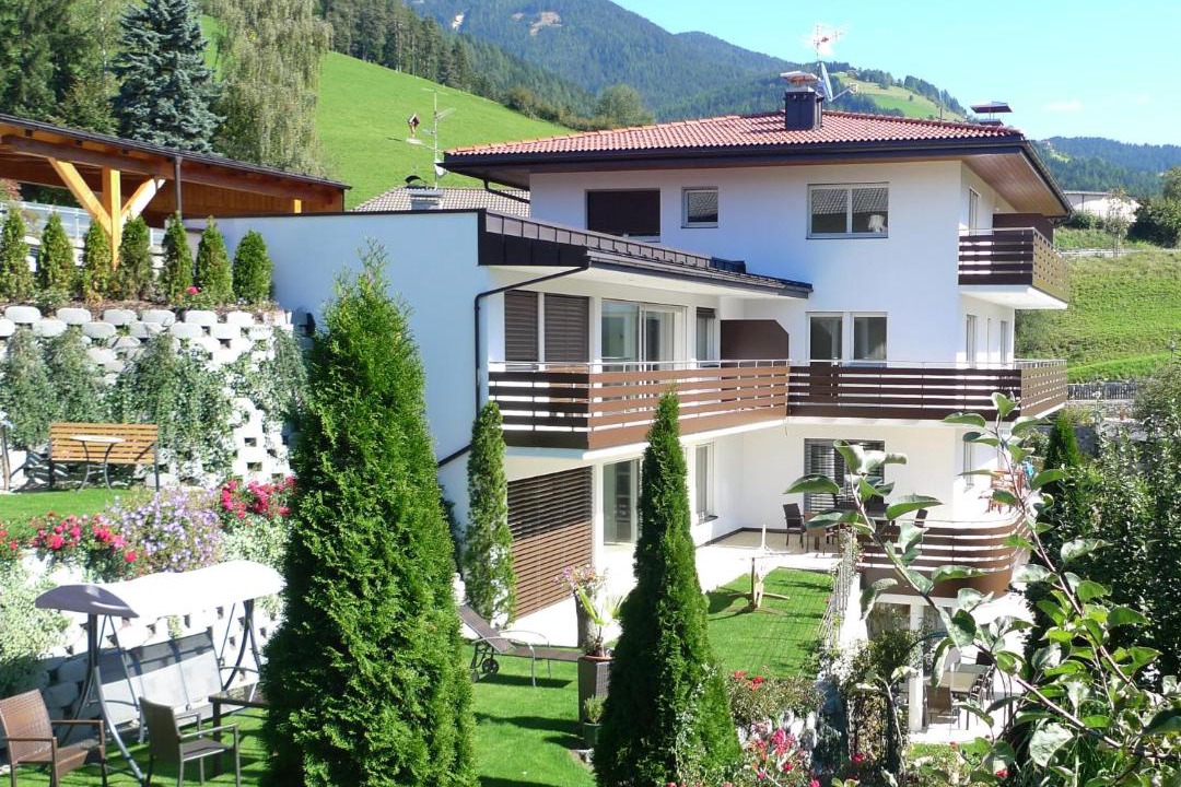Photo of Buildings in Perca