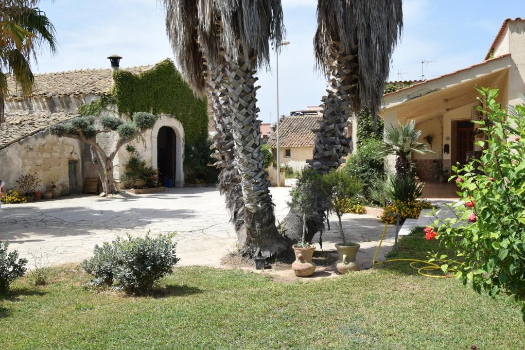 Photo of Others in Birgi Vecchi