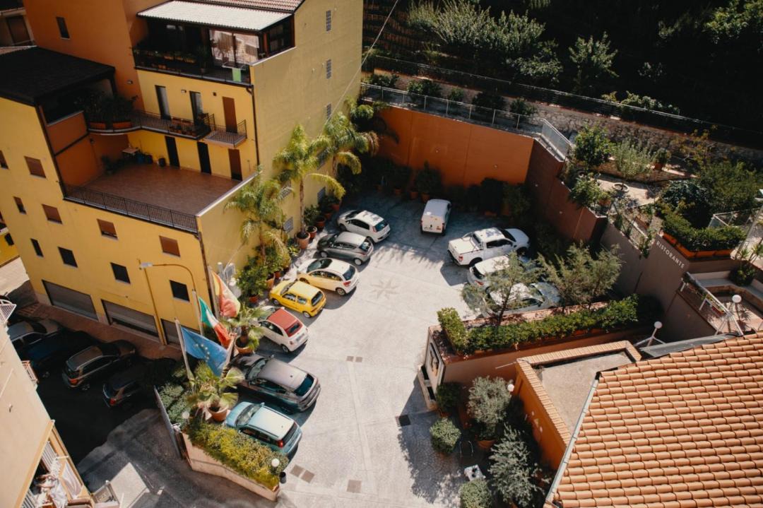 Photo of Others in Cammarata