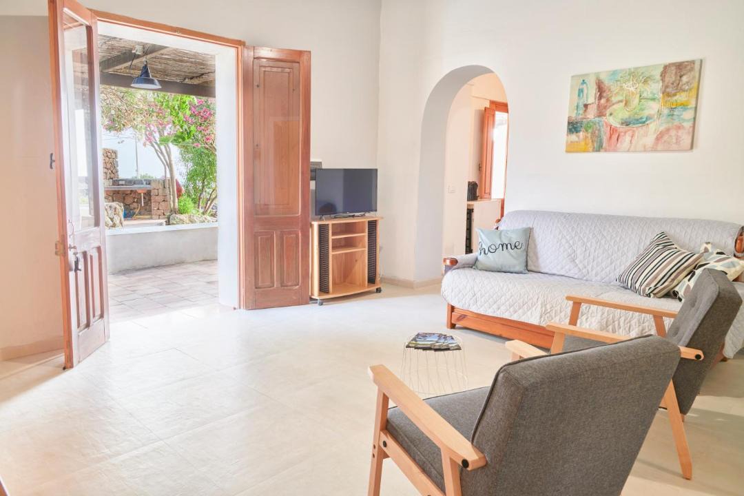 Photo of Livingroom in Pantelleria