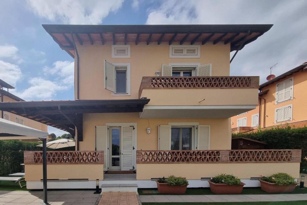 Photo of Buildings in Pietrasanta