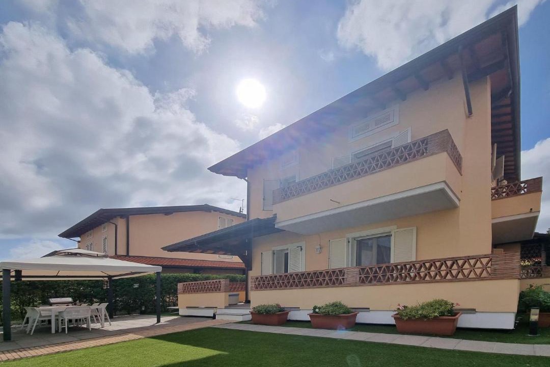 Photo of Buildings in Pietrasanta