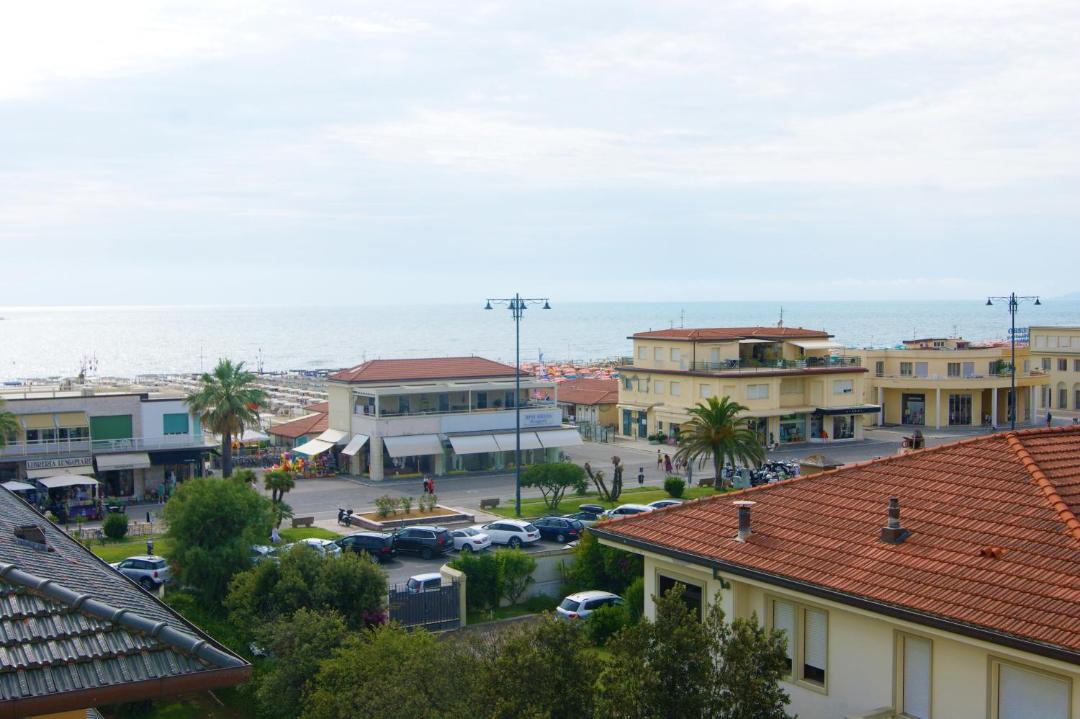 Photo of Others in Viareggio