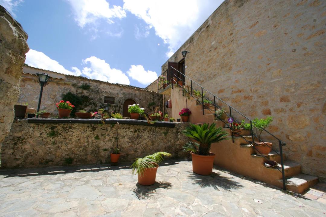 Photo of Others in Paparella