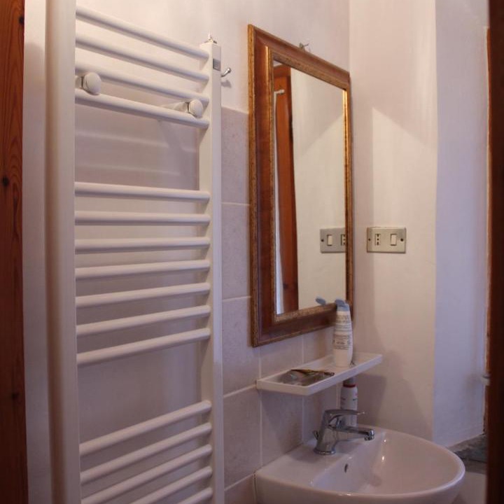 Photo of Bathroom in Monteverdi Marittimo