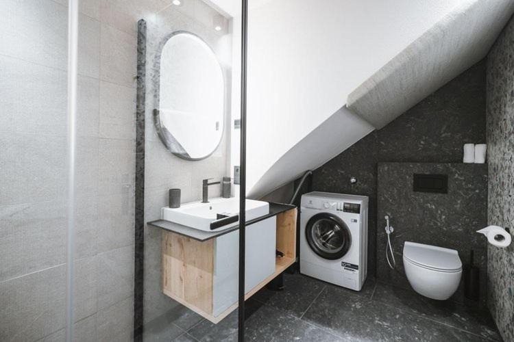 Photo of Bathroom in Lutago