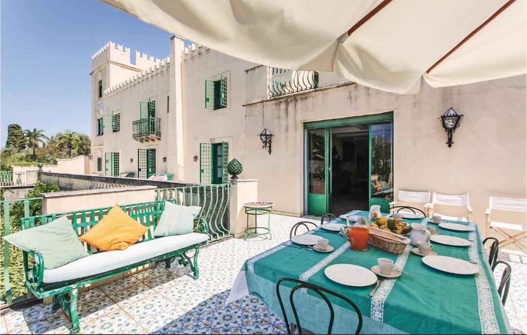 Photo of Patio Balcony in Venetico