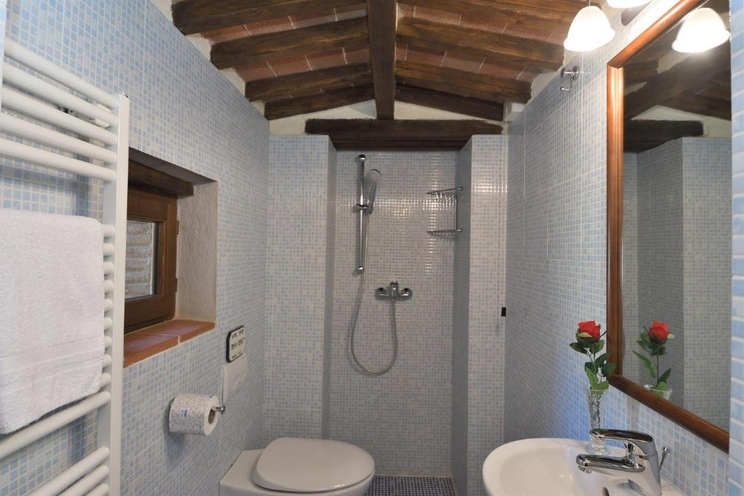 Photo of Bathroom in Gaiole in Chianti