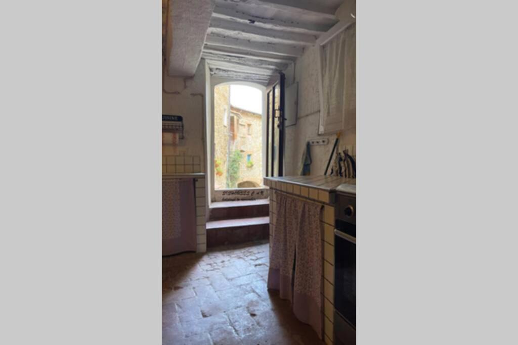 Photo of Bedroom in Campiglia Marittima