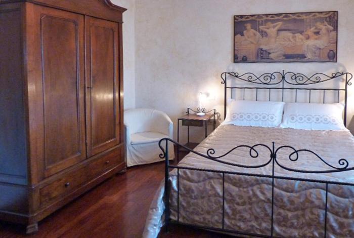 Photo of Bedroom in Arezzo