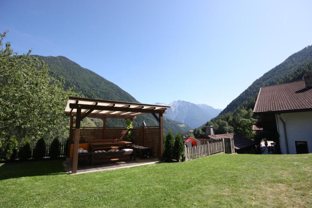 Photo of Buildings in Lutago