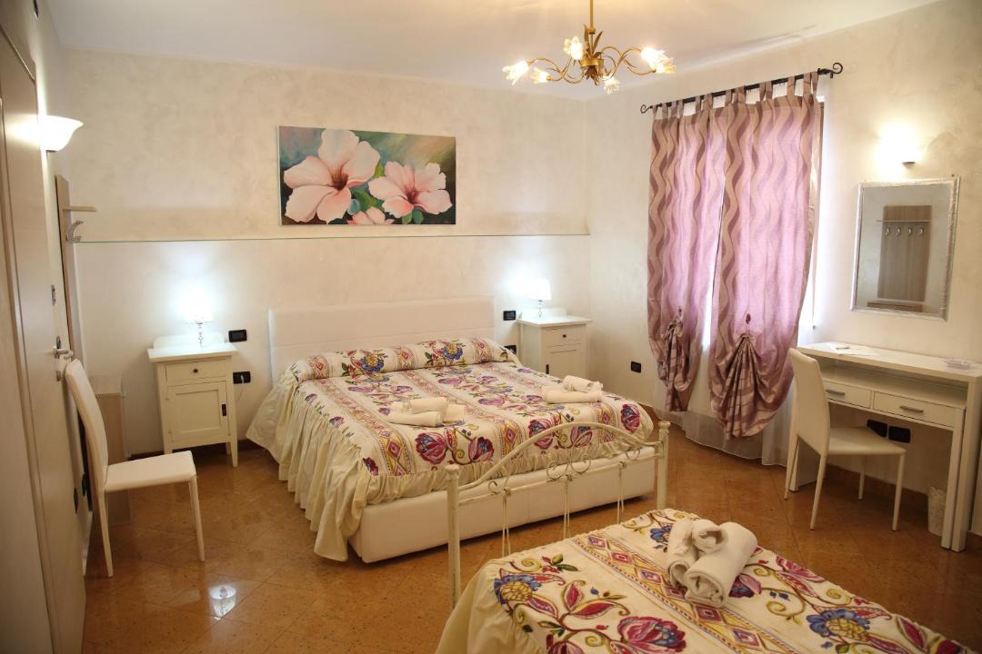 Photo of Bedroom in Vibo Marina