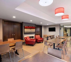 Microtel Inn 
