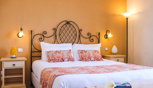 Double Room, Partial Sea View