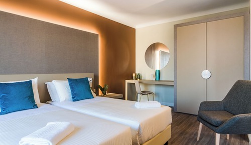 Deluxe Quadruple Room