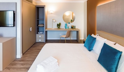 Junior Triple Room