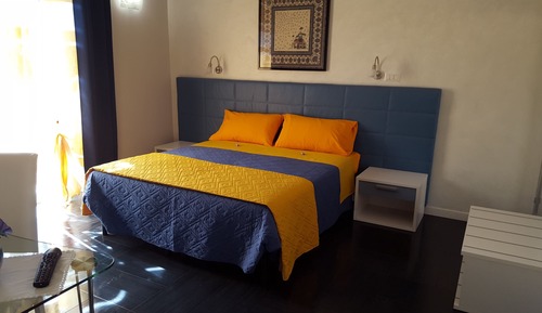 Deluxe Triple Room, Multiple Beds, Non Smoking