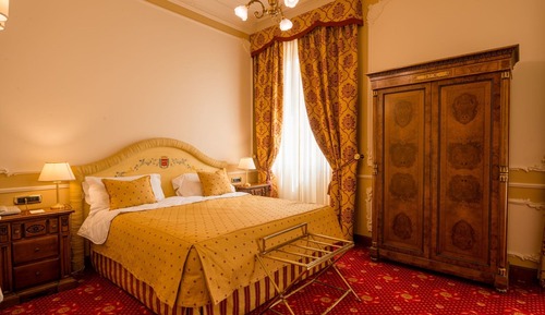 Classic Double Room
