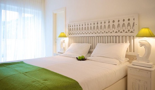 Classic Room, 1 Queen Bed, Balcony