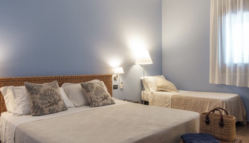 Economy Triple Room