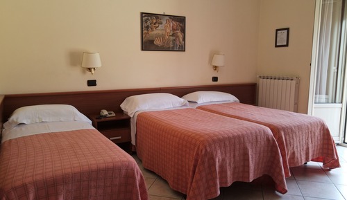 Classic Triple Room