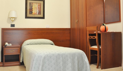 Classic Single Room