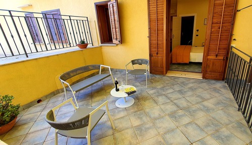Classic Double or Twin Room, Patio