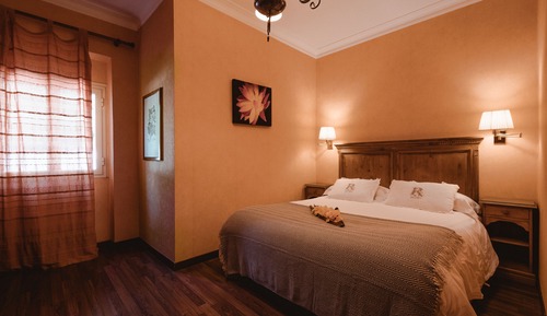 Classic Double Room