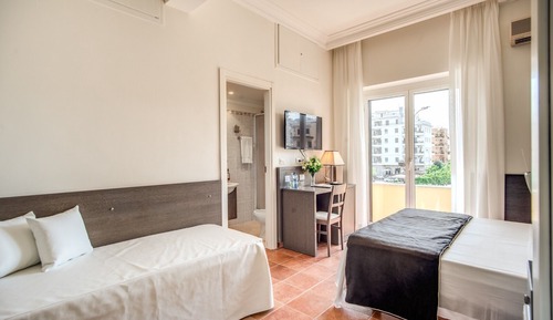 Classic Triple Room
