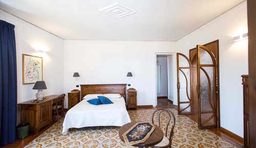 Suite, Terrace