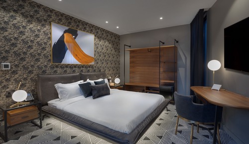 Deluxe Studio Suite, 1 King Bed with Sofa bed, Non Smoking