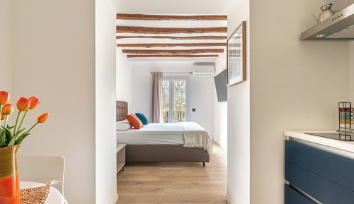Classic Apartment, 1 Bedroom, Balcony